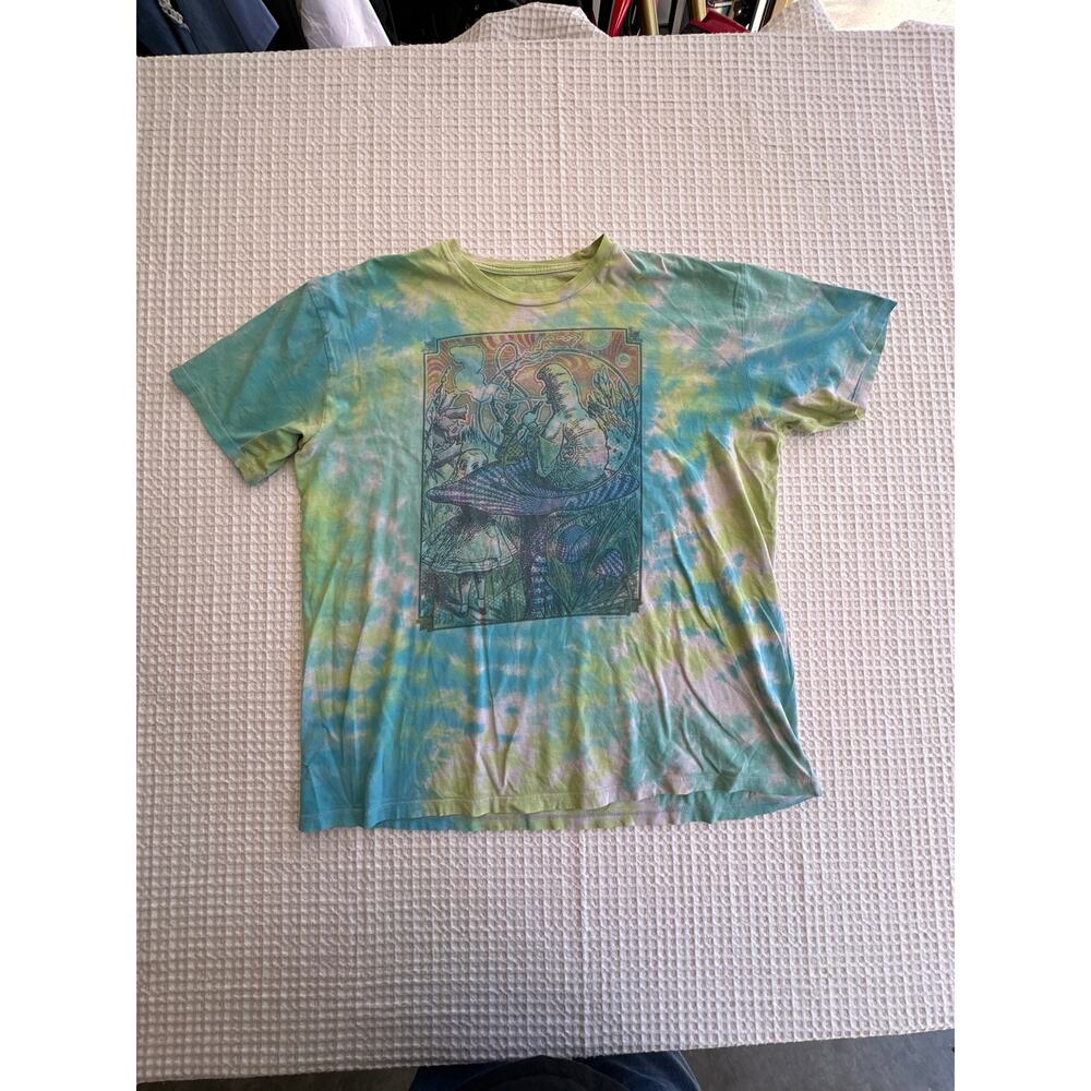 Liquid Blue Men's Tie Dye 2008 Alice in Wonderland shirt L/XL 24x27 concert